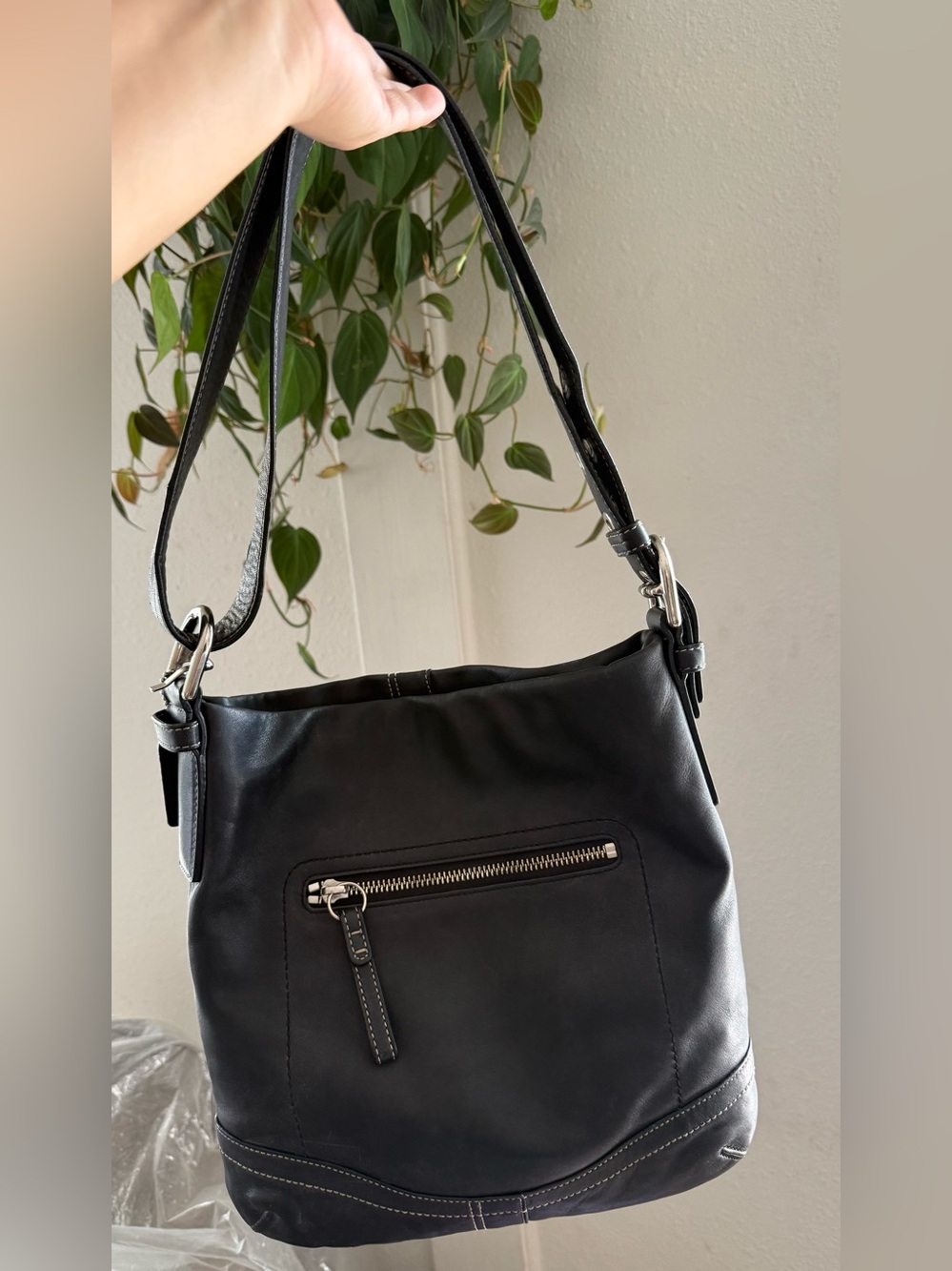 COACH F10938 Soho Slim Duffle Black Soft Leather Convertble Crossbody Shldr Bag - Picture 5 of 8